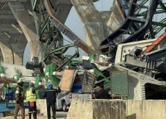 เครนก่อสร้างทางด่วนพระราม 2 ถล่ม สมุทรสาคร – เร่งตรวจสอบสาเหตุ